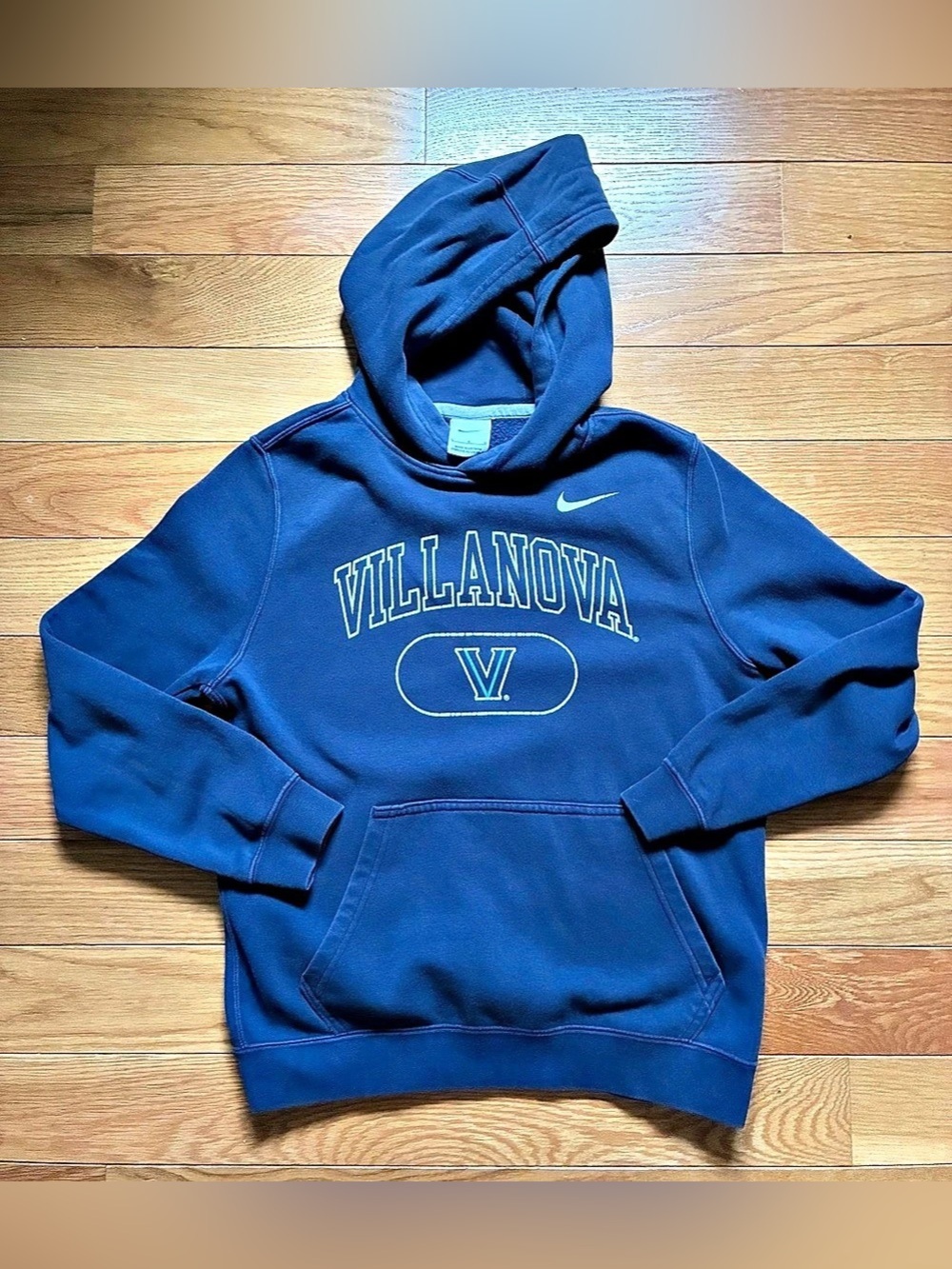 Nike Boys Villanova Pullover Hoodie in Blue Size Large